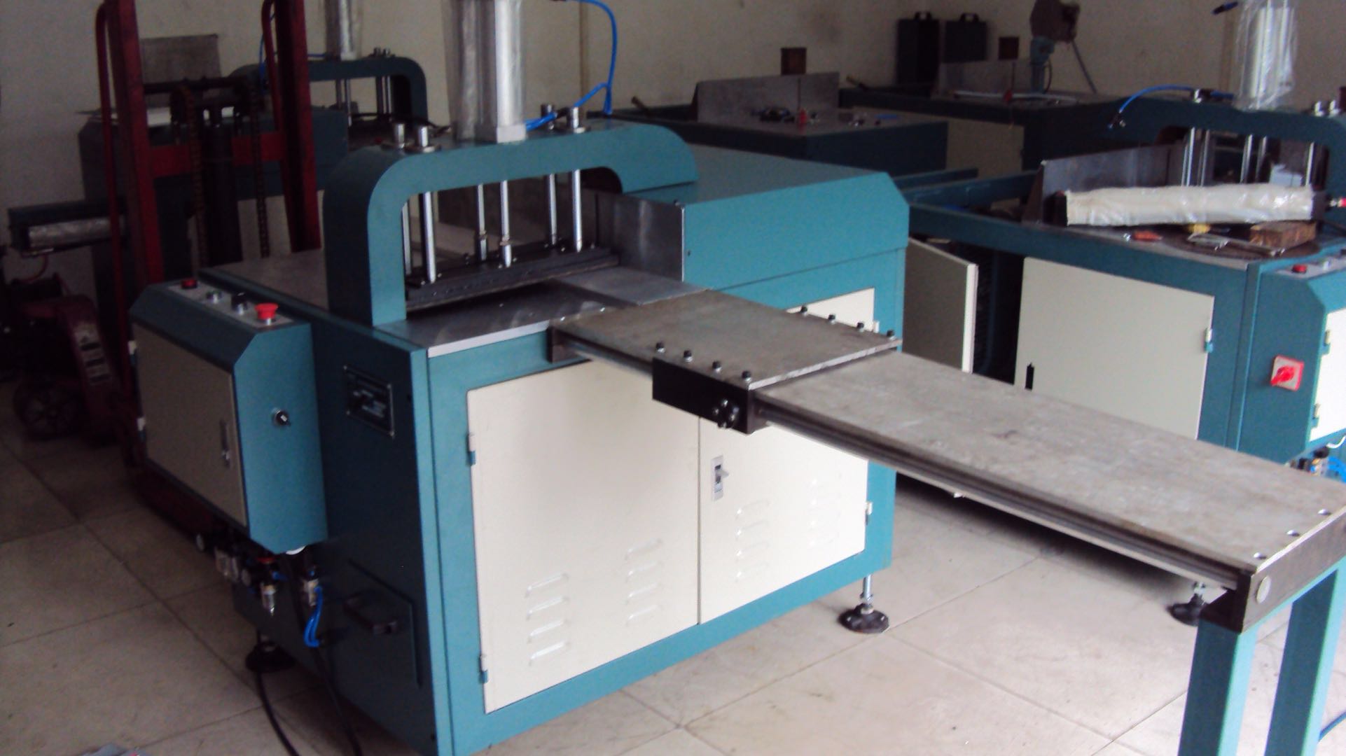 Flat Aluminum Tube Cutting Machine